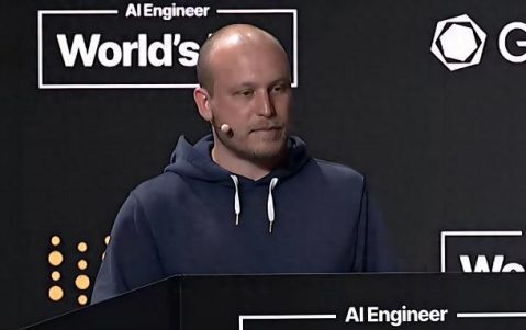 Anthropic的杀手锏：一个本科辍学、自学编程的“Claude Code之父”